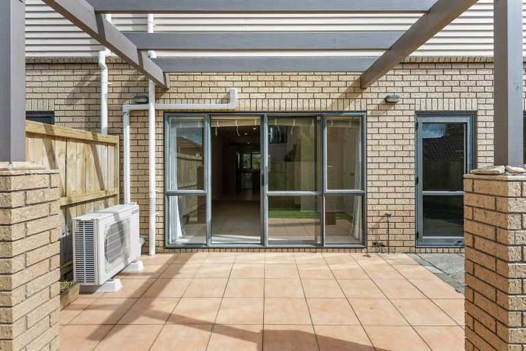 Photo of property in 8 Skip Lane, East Tamaki, Auckland, 2013