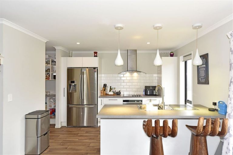 Photo of property in 2 Tara Crescent, Woodend, 7610