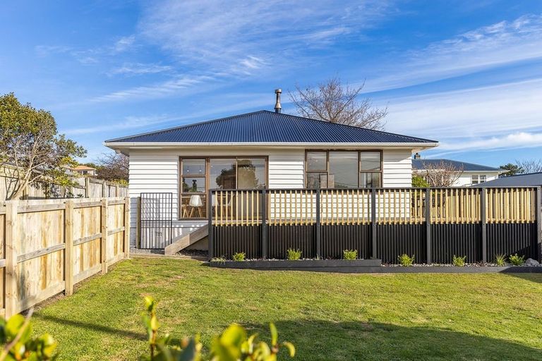Photo of property in 4 Fincham Road, Raumati Beach, Paraparaumu, 5032