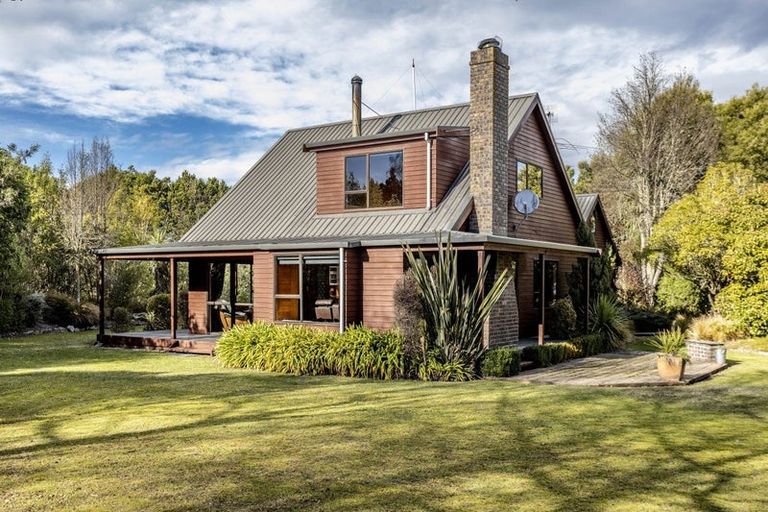 Photo of property in 721 Loburn Whiterock Road, Loburn, Rangiora, 7472