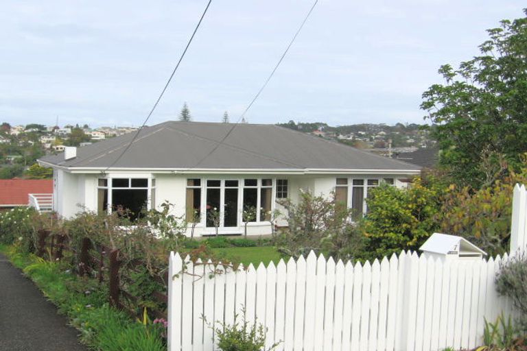 Photo of property in 7 Brighton Terrace, Mairangi Bay, Auckland, 0630