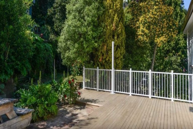 Photo of property in 5 Kowhai Road, Bluff Hill, Napier, 4110