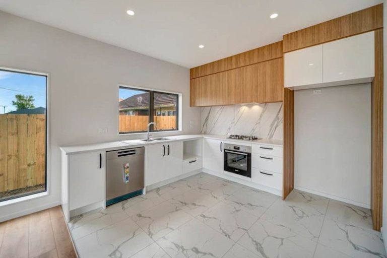 Photo of property in 24b Fernaig Street, Papakura, 2110