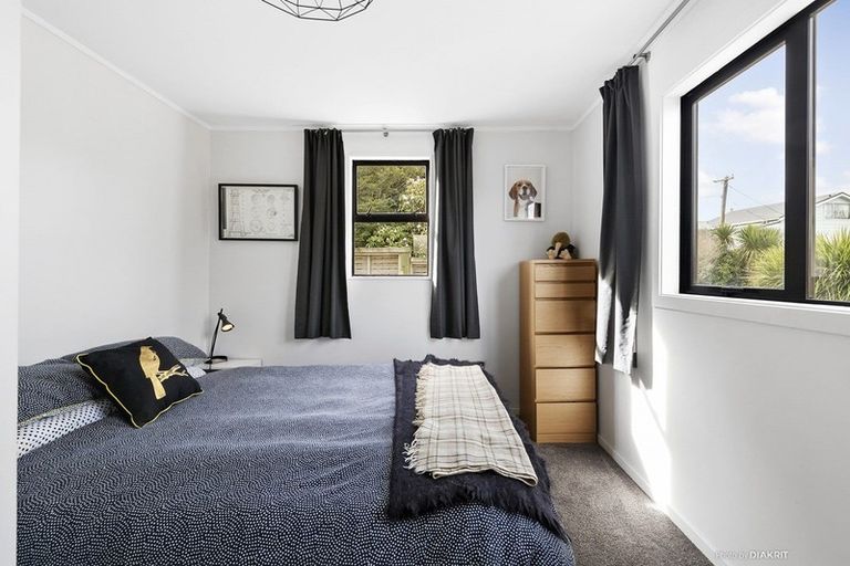 Photo of property in 11a Monowai Road, Johnsonville, Wellington, 6037