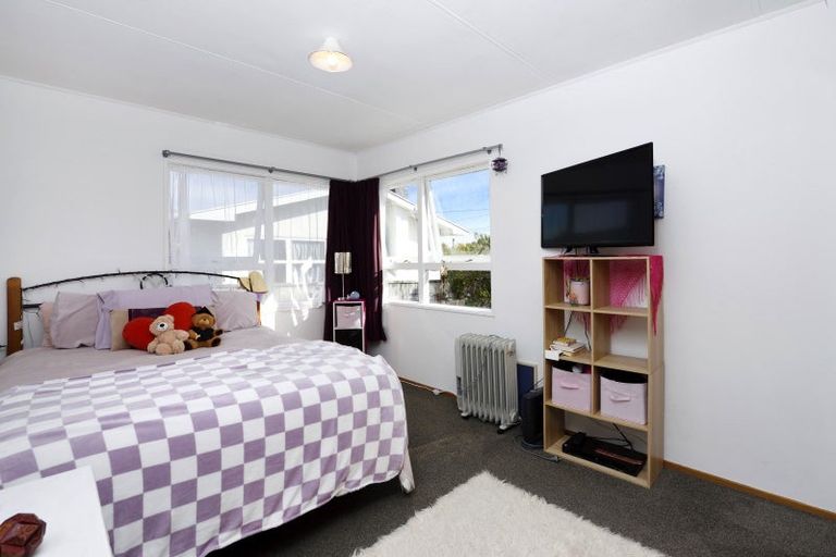 Photo of property in 8 Durham Street, Stoke, Nelson, 7011