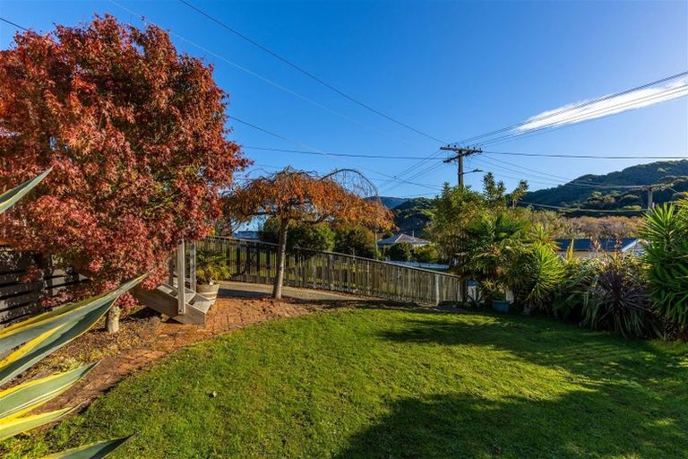 Photo of property in 65 Hampden Street, Picton, 7220