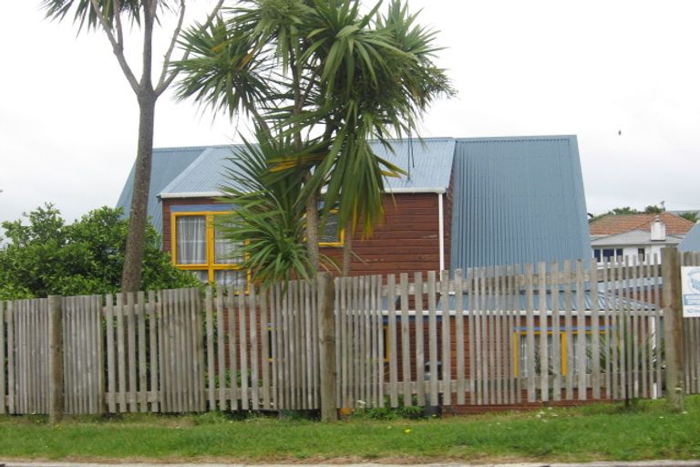 Photo of property in 28 Alamein Avenue, Onerahi, Whangarei, 0110
