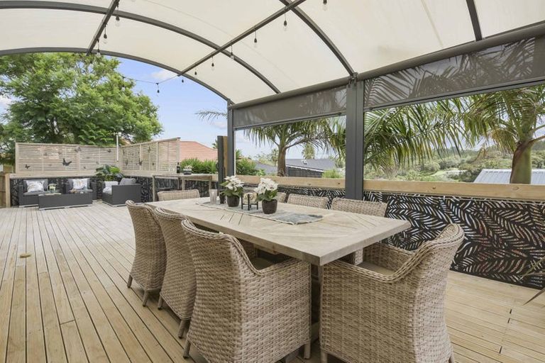 Photo of property in 28 Hawaiian Parade, Arkles Bay, Whangaparaoa, 0932