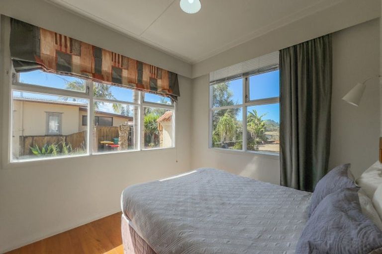 Photo of property in 120 Kiwi Road, Whangamata, 3620