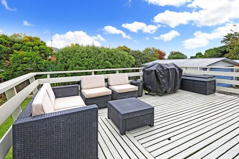 Photo of property in 146 Pigeon Mountain Road, Half Moon Bay, Auckland, 2012