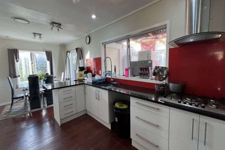 Photo of property in 43 Halver Road, Hillpark, Auckland, 2102