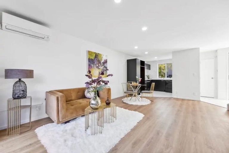 Photo of property in 67 Albionvale Road, Glen Eden, Auckland, 0602