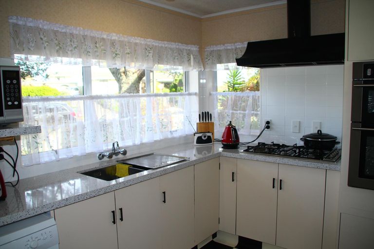 Photo of property in 55 Branch Road, Highlands Park, New Plymouth, 4312