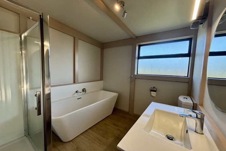 Photo of property in 71a Milton Terrace, Picton, 7220