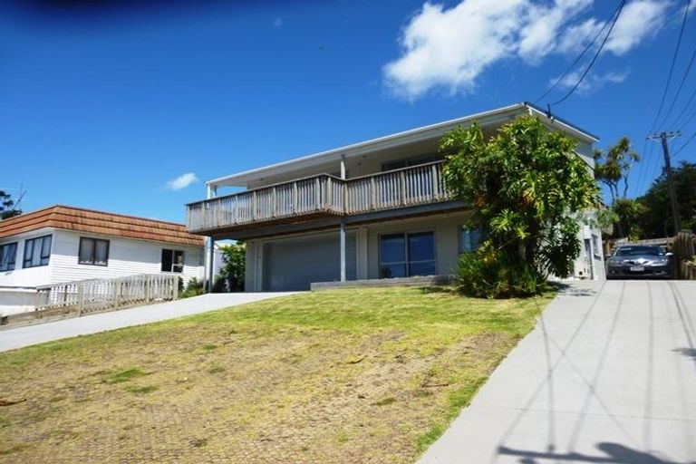 Photo of property in 96 Saddleback Rise, Murrays Bay, Auckland, 0630