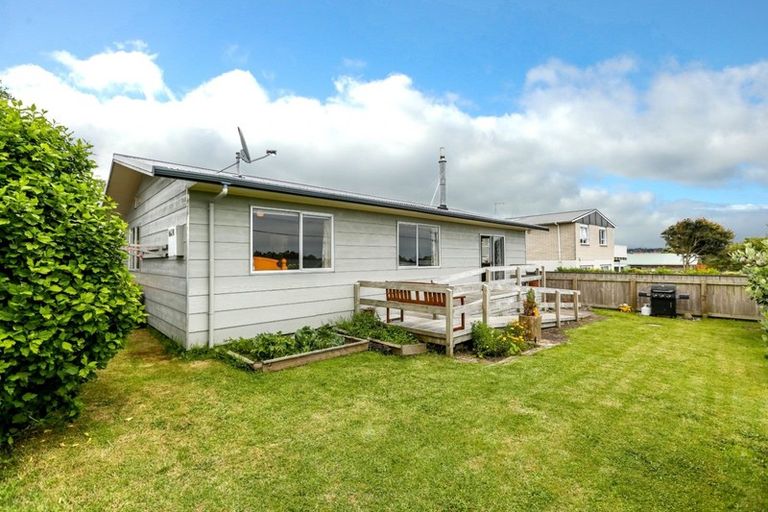 Photo of property in 112a Wairau Road, Oakura, 4314