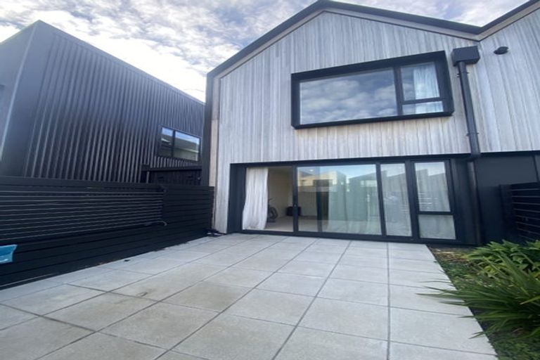 Photo of property in 17c Cuba Street, Petone, Lower Hutt, 5012