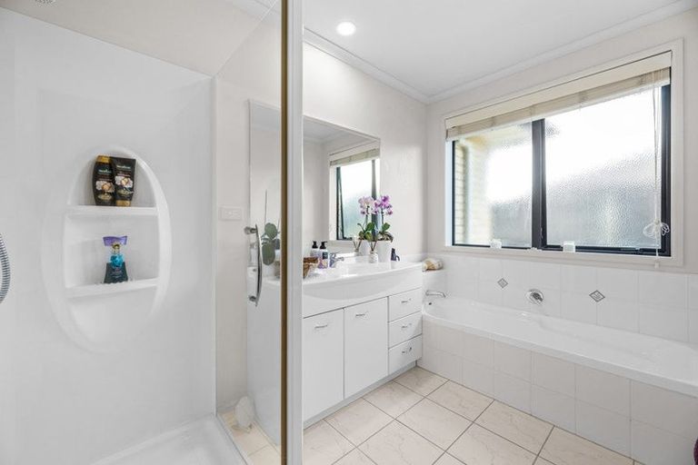 Photo of property in 12 Atlantic Close, Papamoa Beach, Papamoa, 3118