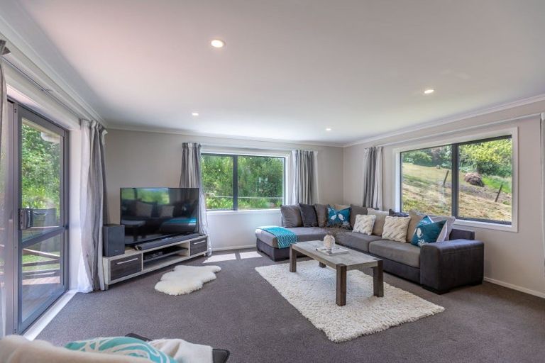 Photo of property in 5 Windsor Road, Waipawa, 4210