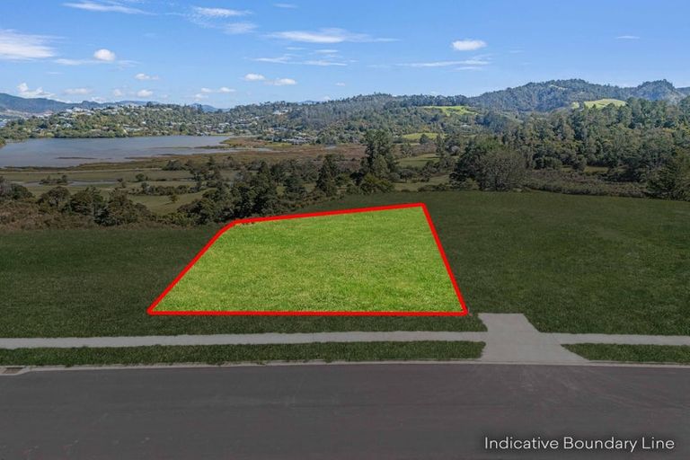 Photo of property in 35 Azimuth Road, Tairua, 3508