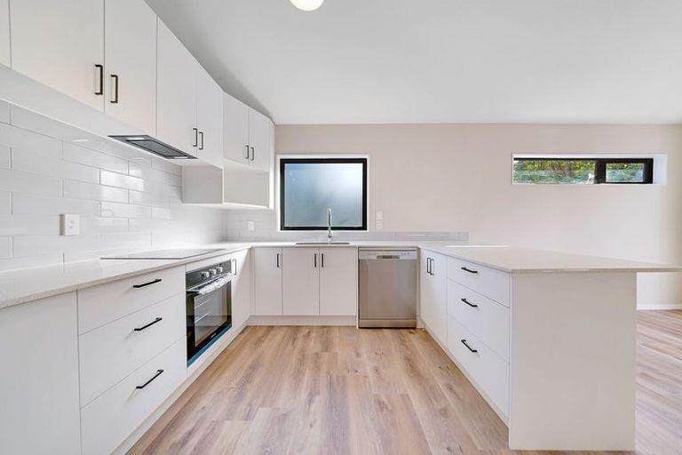 Photo of property in 25a Routley Drive, Glen Eden, Auckland, 0602