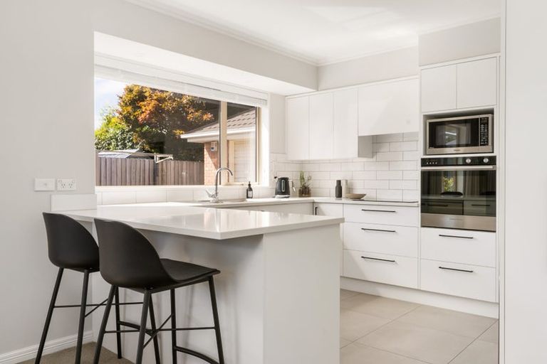 Photo of property in 7 Steane Place, Halswell, Christchurch, 8025