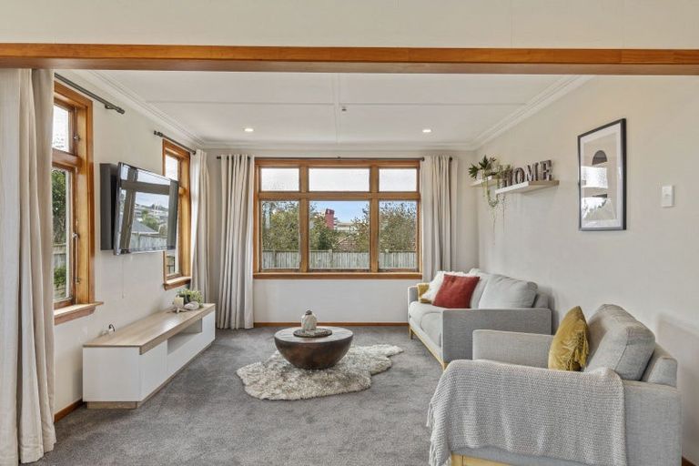 Photo of property in 106b Seaview Road, Westown, New Plymouth, 4310