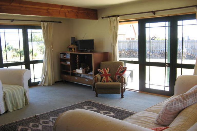 Photo of property in 6 Irishman Drive, Twizel, 7901