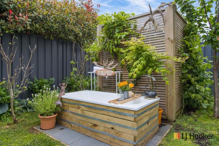 Photo of property in 35 Waione Avenue, Athenree, Waihi Beach, 3177