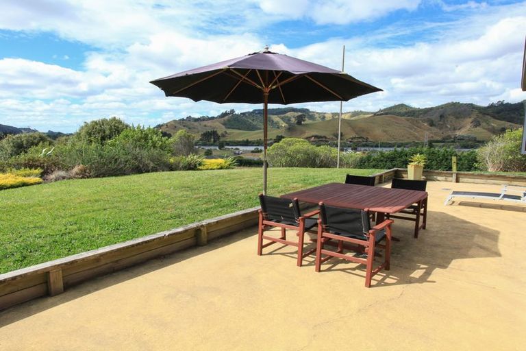 Photo of property in 25 Kauri Lane, Huntly, 3771