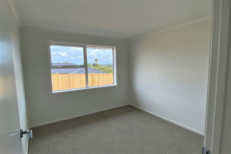 Photo of property in 57 Mclarin Road, Glenbrook, 2681