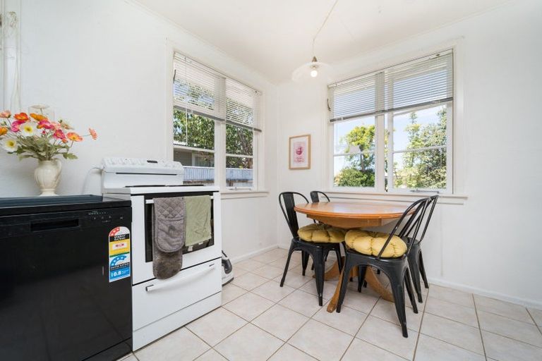 Photo of property in 10 Denbigh Place, Awapuni, Palmerston North, 4412