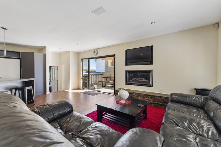 Photo of property in 26 Port Lane, Whitby, Porirua, 5024