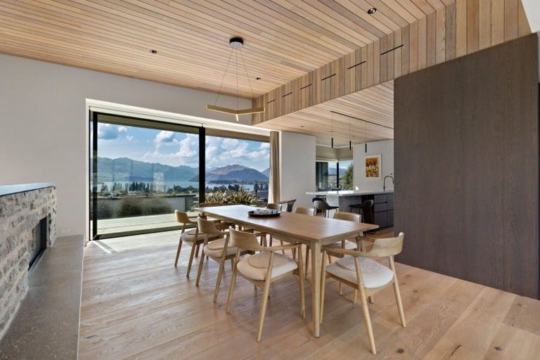 Photo of property in Meadowstone Alpha Series, 6 Petalite Lane, Wanaka, 9305