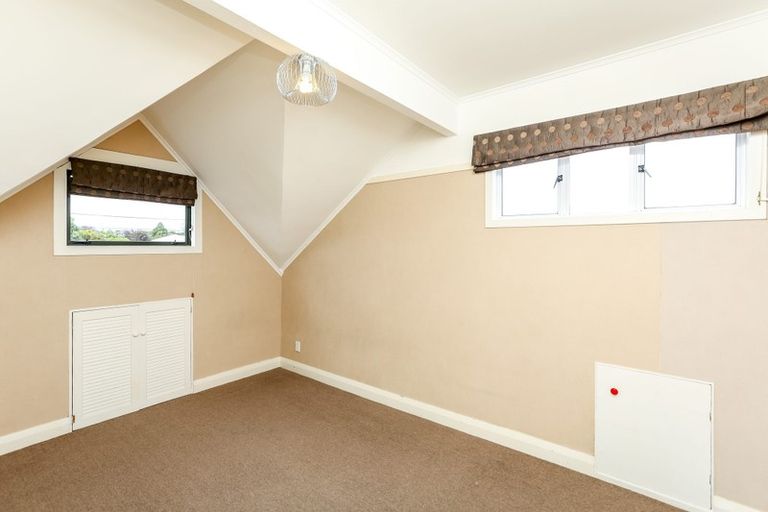 Photo of property in 12 Dorset Avenue, Westown, New Plymouth, 4310