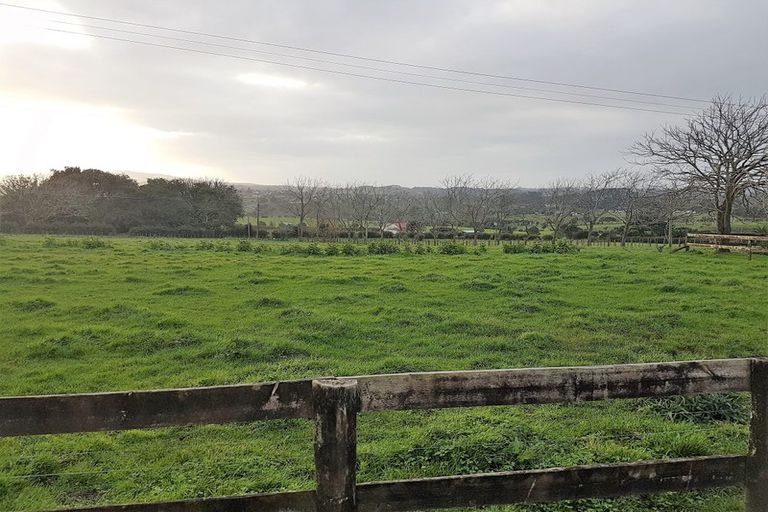 Photo of property in 77 Alexandra Redoubt Road, Tuakau, 2694