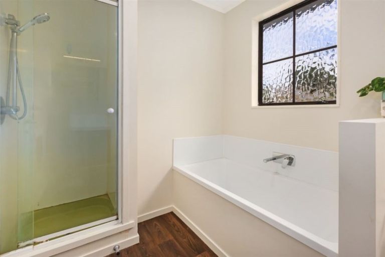 Photo of property in 68 Pikarere Street, Titahi Bay, Porirua, 5022