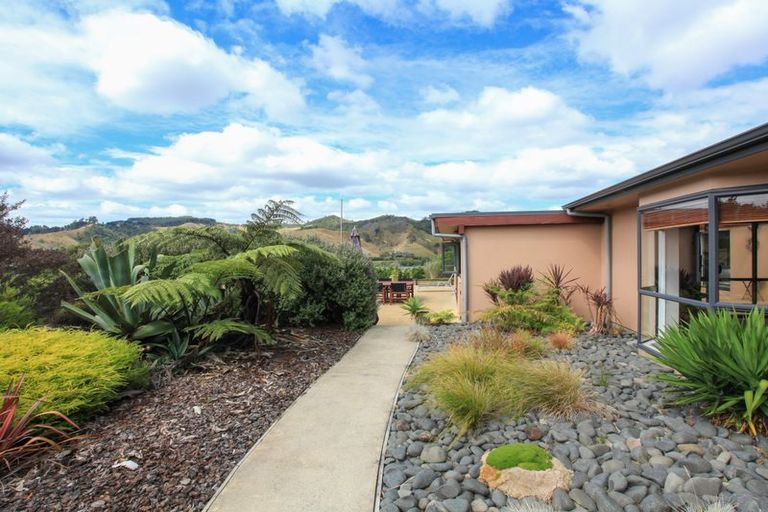 Photo of property in 25 Kauri Lane, Huntly, 3771