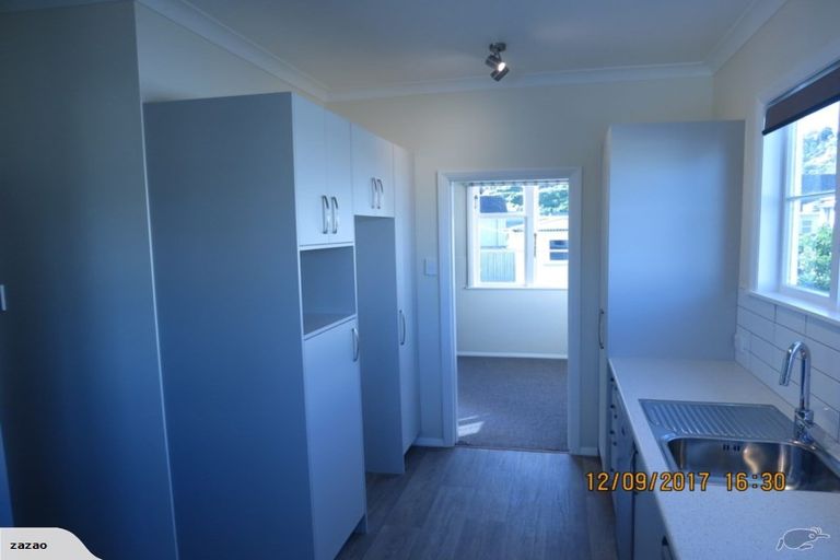 Photo of property in 107 Thackeray Street, Napier South, Napier, 4110