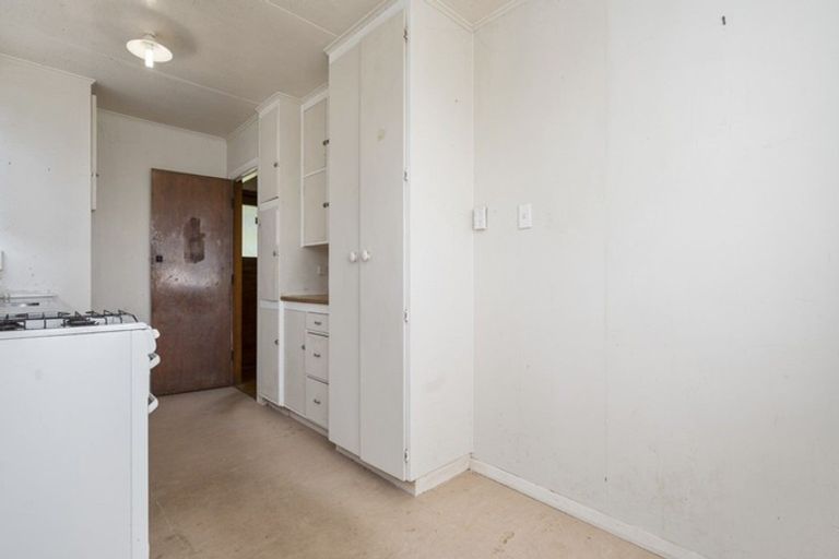 Photo of property in 61 Cook Street, Marfell, New Plymouth, 4310