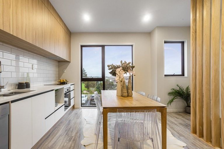 Photo of property in 13 Impatiens Lane, Massey, Auckland, 0614