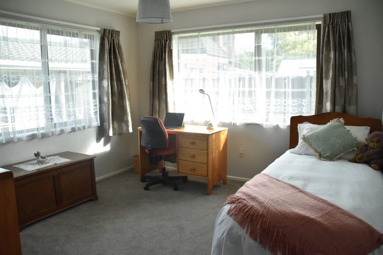 Photo of property in 25 Surrey Street, Taradale, Napier, 4112