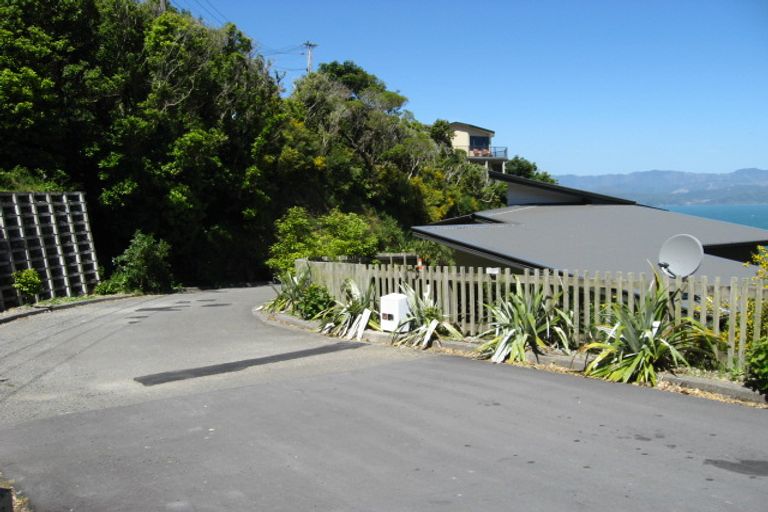 Photo of property in 131 Nicholson Road, Khandallah, Wellington, 6035