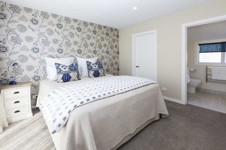 Photo of property in 2/10 Stoneyhurst Street, St Albans, Christchurch, 8014