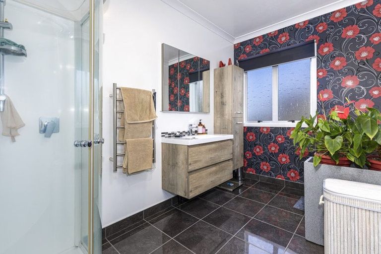 Photo of property in 52 Kimihia Road, Huntly, 3700