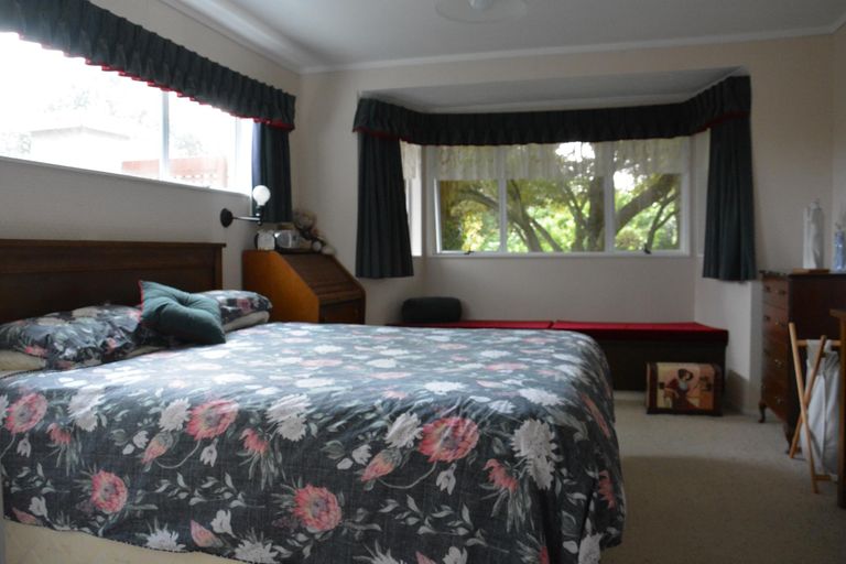 Photo of property in 55 Branch Road, Highlands Park, New Plymouth, 4312