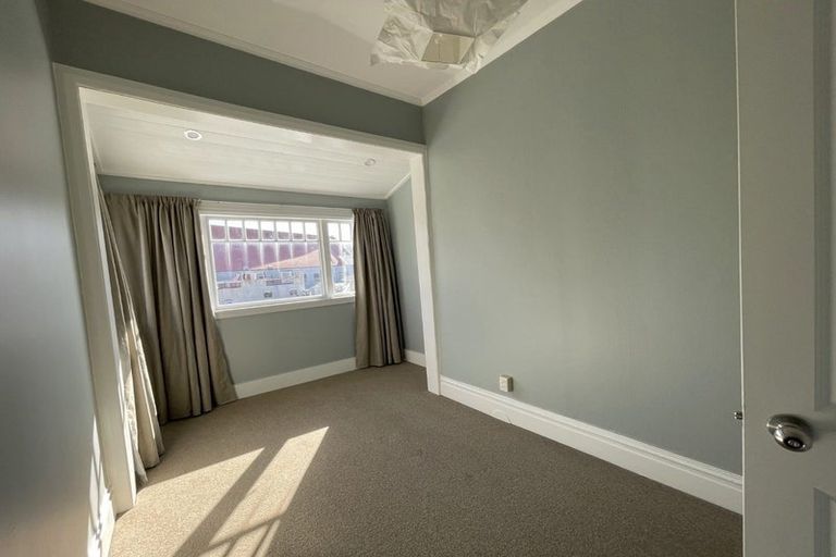 Photo of property in 5 Lipman Street, Mount Victoria, Wellington, 6011