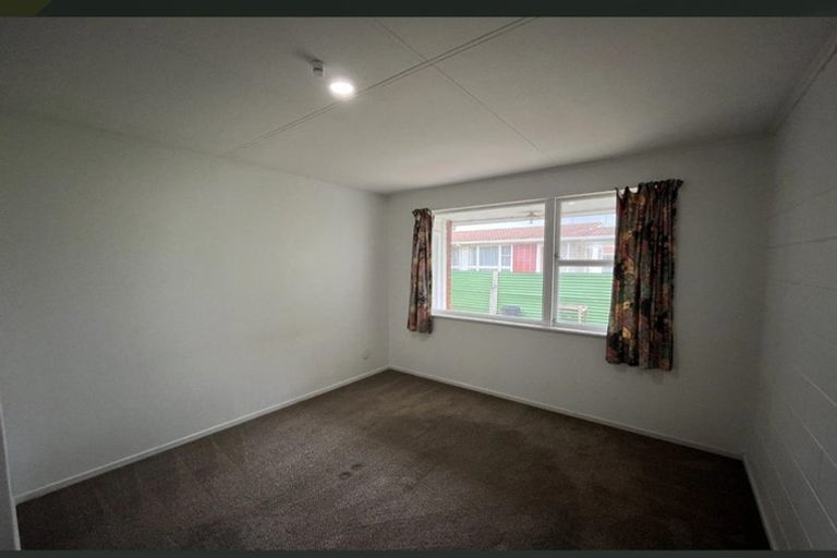 Photo of property in 2/630 Main Street, Palmerston North, 4414
