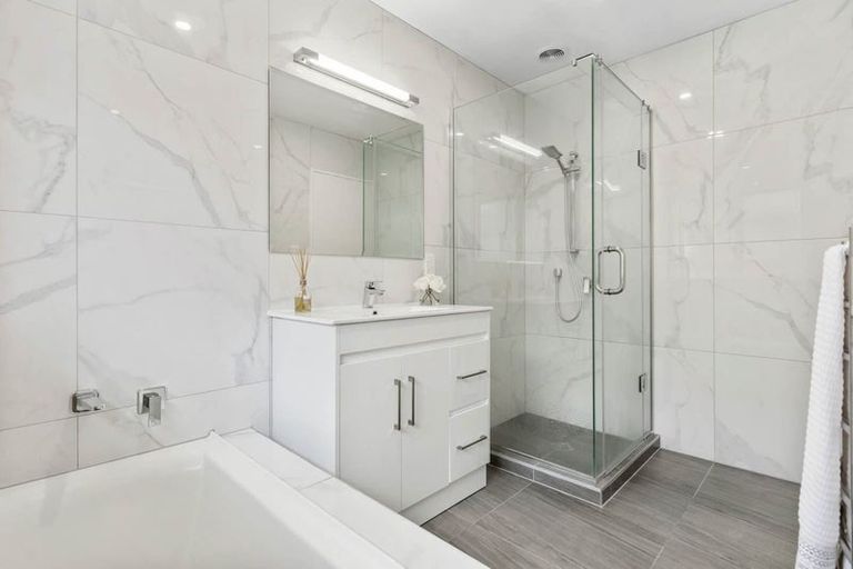 Photo of property in 18 Brittas Place, East Tamaki, Auckland, 2016