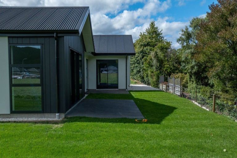 Photo of property in 6 Pyke Place, Wakefield, 7025